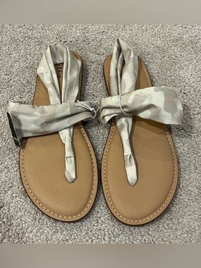 Torrid Wide Width Fabric T-Strap Sandals
